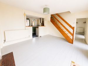 Dining Room- click for photo gallery